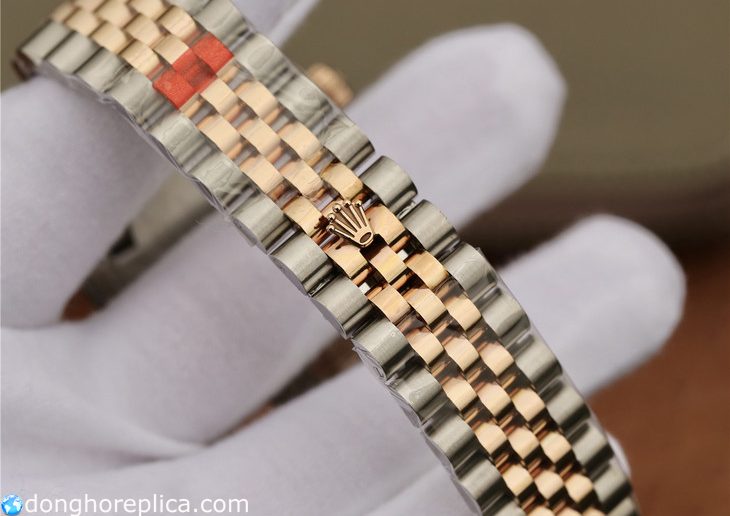 Đánh giá bộ dây của chiếc đồng hồ Rose Gold Rolex Datejust Replica 1:1