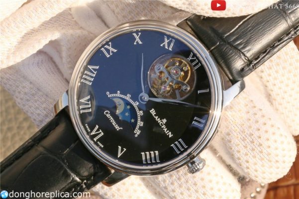 Chiếc đồng hồ Blancpain Tourbillon là một mẫu đồng hộ hội tụ tinh hoa của nhà Blancpain khi có cả hai tính năng tourbillon và lịch tuần trăng độc đáo đã thoả mãn được niềm yêu thích đồng hồ của giới mộ điệu.