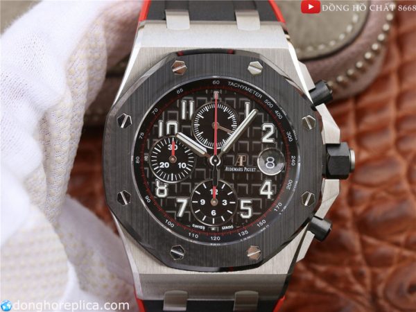 Chiếc Audemars Piguet nổi bật hơn cả với các chi tiết trong mặt Dial