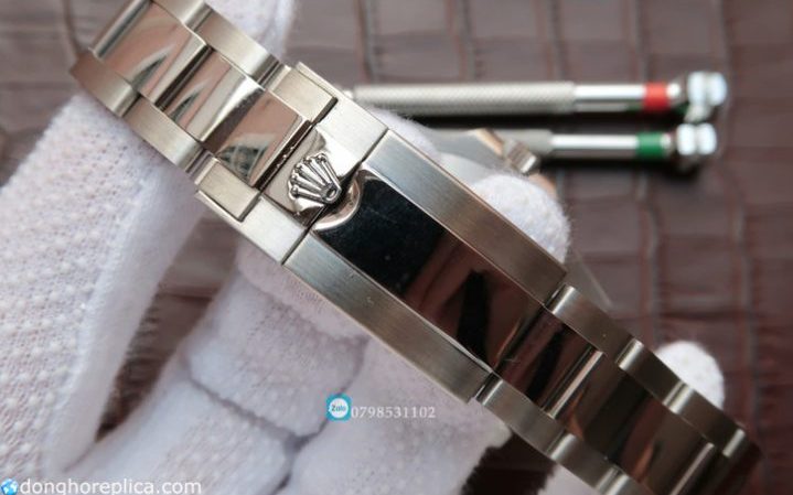 Phần dây đeo của chiếc đồng hồ Rolex datejust ii black siêu cấp máy Thụy Sỹ