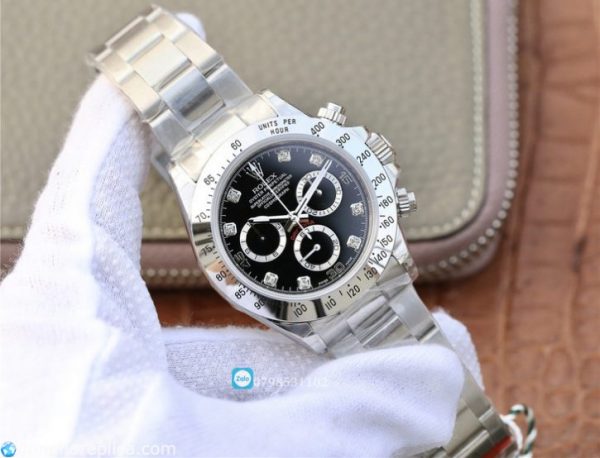 Chiếc đồng hồ Rolex Daytona stainless steel price hoàn thiện đến từng chi tiết nhỏ nhất