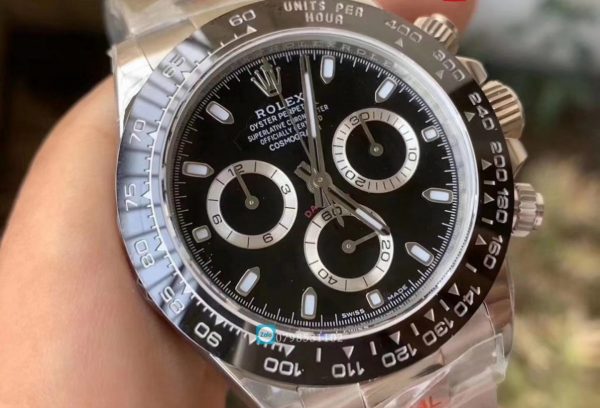 Chiếc đồng hồ Rolex Replica đang có sẵn tại Đồng Hồ Replica