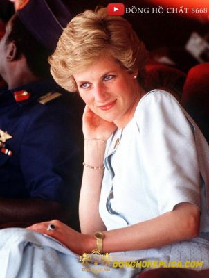 Công nương Diana và chiếc đồng hồ Cartier Tank đã nổi tiếng từ những năm đầu khai sinh.