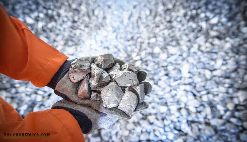 Titanium là gì? Lý do nó được coi là siêu vật liệu trong chế tác đồng hồ?