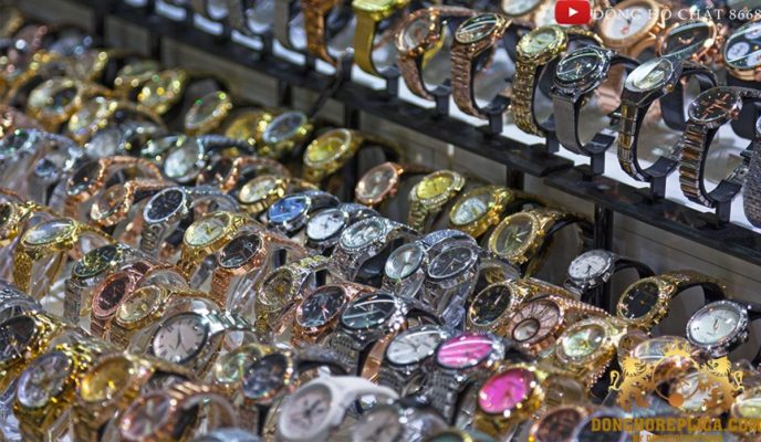 Các sản phẩm đồng hồ chợ bán tràn lan ngoài thị trường với giá vài trăm ngàn đồng