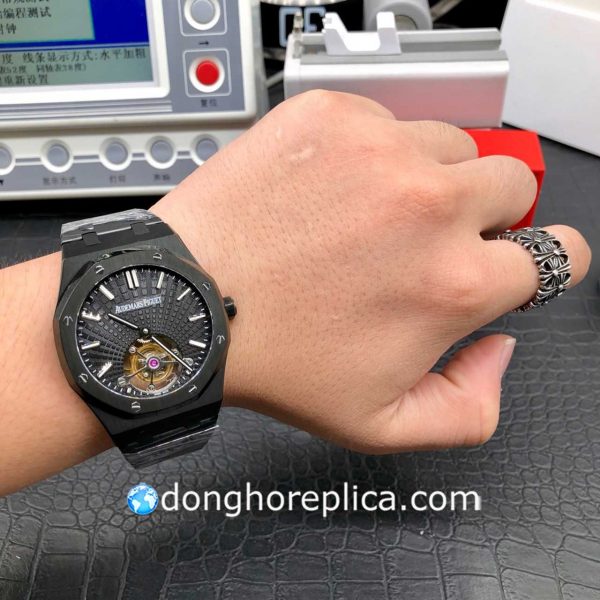 Đồng Hồ Audemars Piguet Ceramic Tourbillon 26522CE-OO-1225CE-01