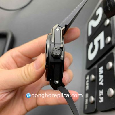 Đồng Hồ Hublot Sang Bleu 415.CX.1112.VR.MXM18 Black Magic