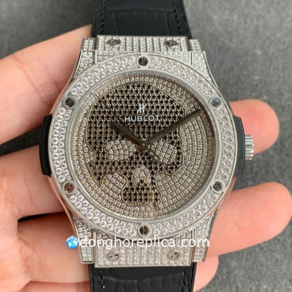 Đồng Hồ Hublot Classic Fusion 542.NX.9000.LR.1704.SKULL White