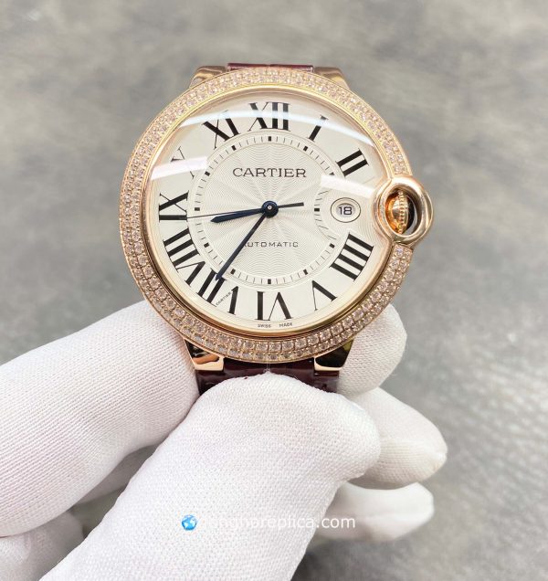 Đồng Hồ Nam Ballon Bleu De Cartier Super Fake Mặt Tròn Đính Đá 42mm