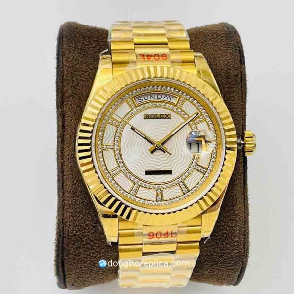 đồng hồ Rolex Super Fake BST Day Date 40 Carousel Yellow Gold Diamond