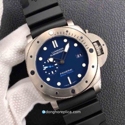 ng H Panerai Super Fake BST Submersible BMG TECH Blue Dial PAM00692