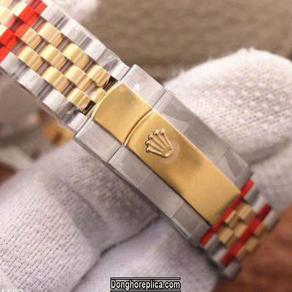 Đồng hồ Rolex Datejust 116231 sở hữu phần dây bao gồm hai chất liệu tốt nhất
