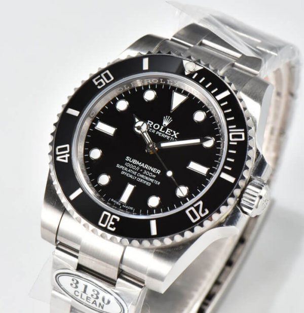 Black Rolex Submariner 114060-97200 40mm sở hữu chất liệu cao cấp và ưu việt