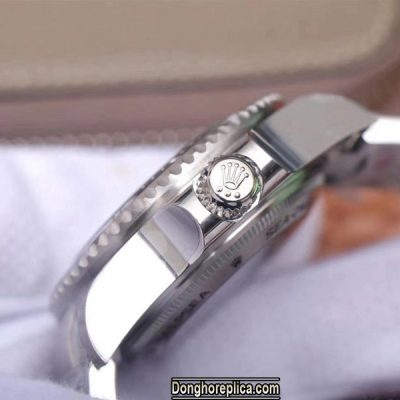 Chất liệu vỏ Rolex Sea Dweller Deepsea Blue