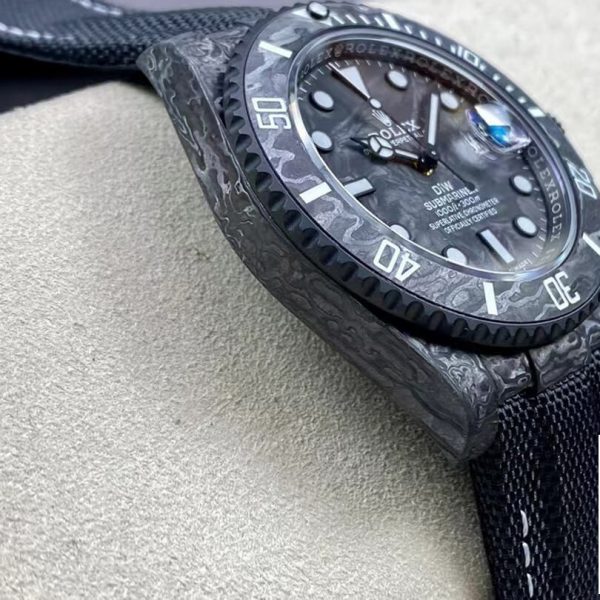 Đồng hồ Rolex Submariner Date Black DIW Carbon Fiber - Thiết kế độc đáo độ hoàn thiện cao
