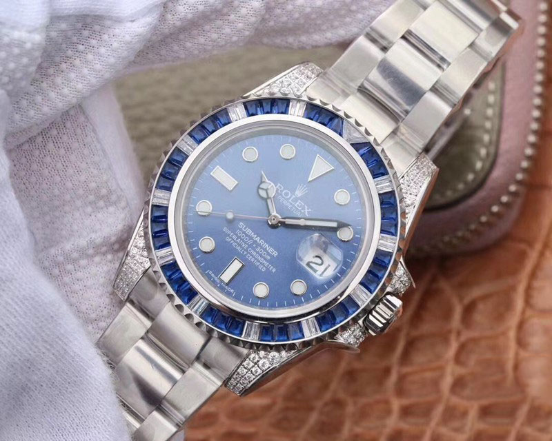 Giới thiệu về chiếc đồng hồ Rolex Submariner Date 116619LB Diamond Edition