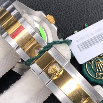 Đồng hồ Rolex Submariner Oystersteel And Yellow Gold 116613LB sở hữu bộ máy ấn tượng