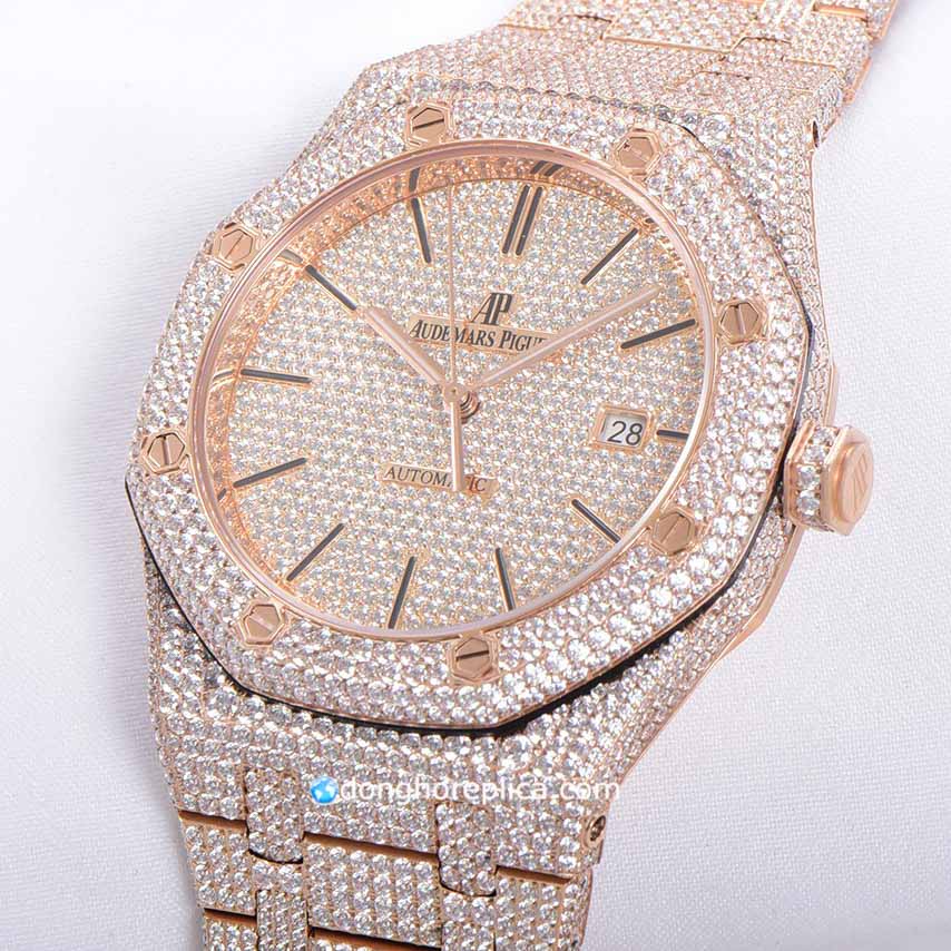 Chi tiết thiết kế đồng hồ Audemars Piguet Royal Oak Diamond Rose Gold