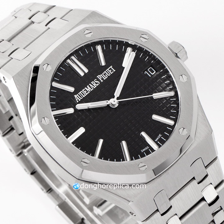 Đánh giá chi tiết mẫu đồng hồ Audemars Piguet Royal Oak 15400ST.OO.1220ST.01