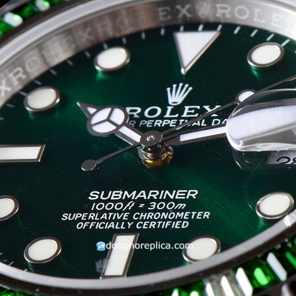 Từng chi tiết mặt số của Rolex BST Submariner 116610LV Green Dial đều được làm rất ấn tượng