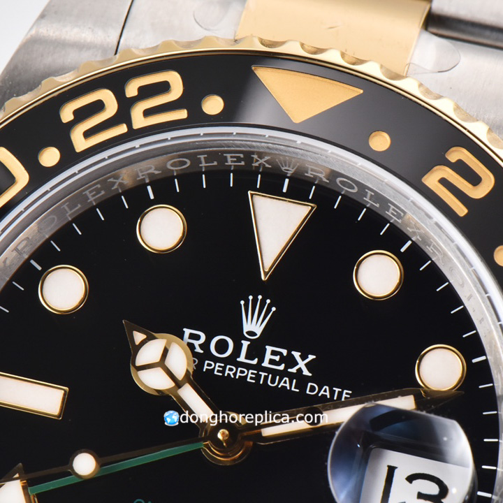 Thiết kế vỏ đồng hồ Rolex Rep 1:1 GMT Master II 116713-LN-78203 Yellow Gold