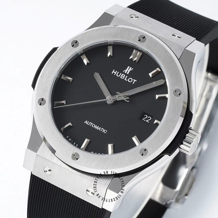 Mặt số của chiếc đồng hồ Hublot nam 1.1 siêu cấp Classic Fusion 542.NX.7071.LR