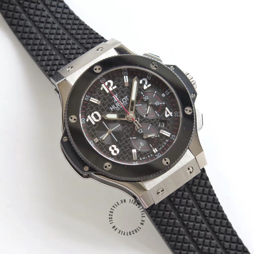 Thiết kế và chất liệu đồng hồ Hublot nam Rep 1 1 Big Bang Sport 301.SB.131.RX