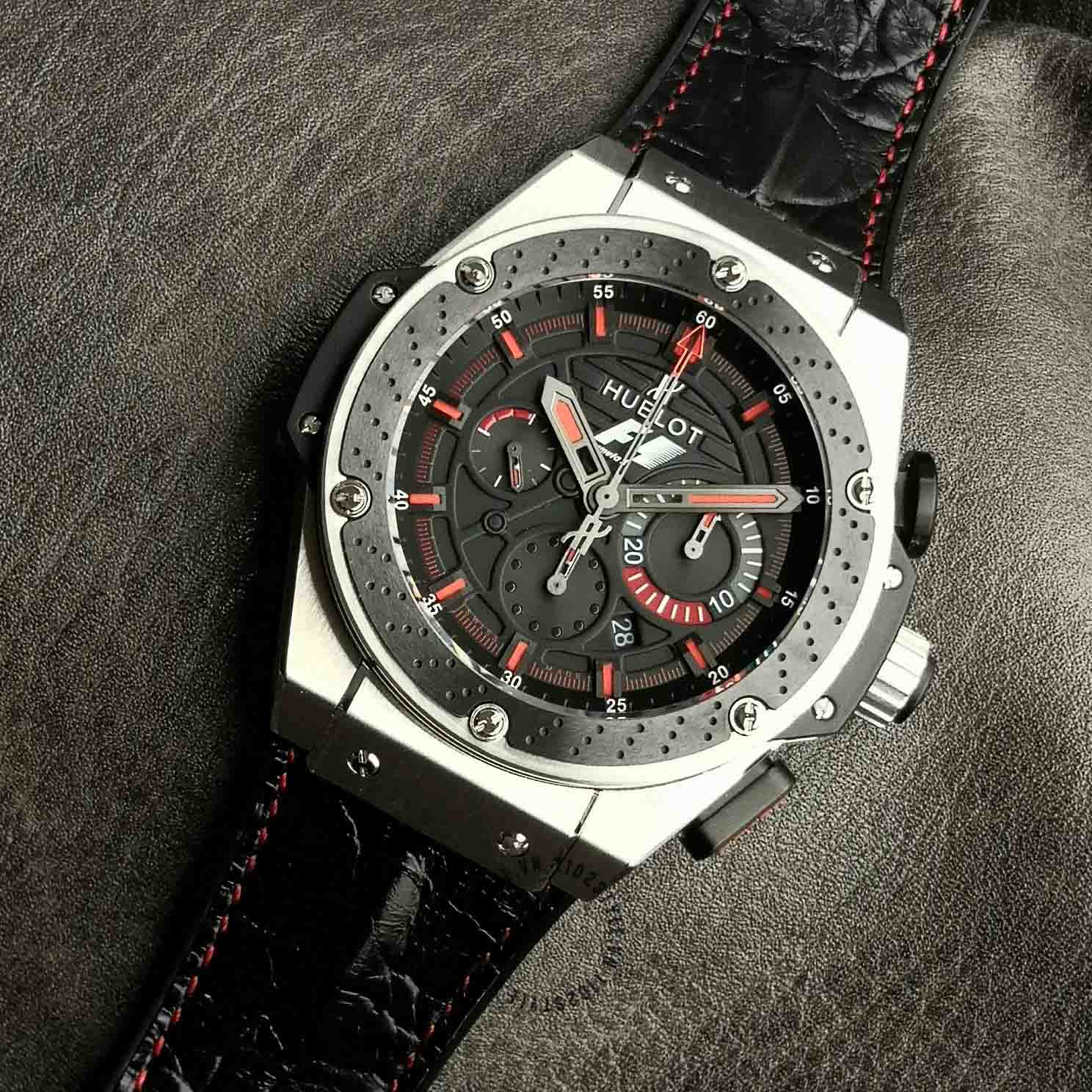 Tổng thể thiết kế đồng hồ Hublot siêu cấp 1:1 Big Bang Ferrari 401.JQ.0585.NR