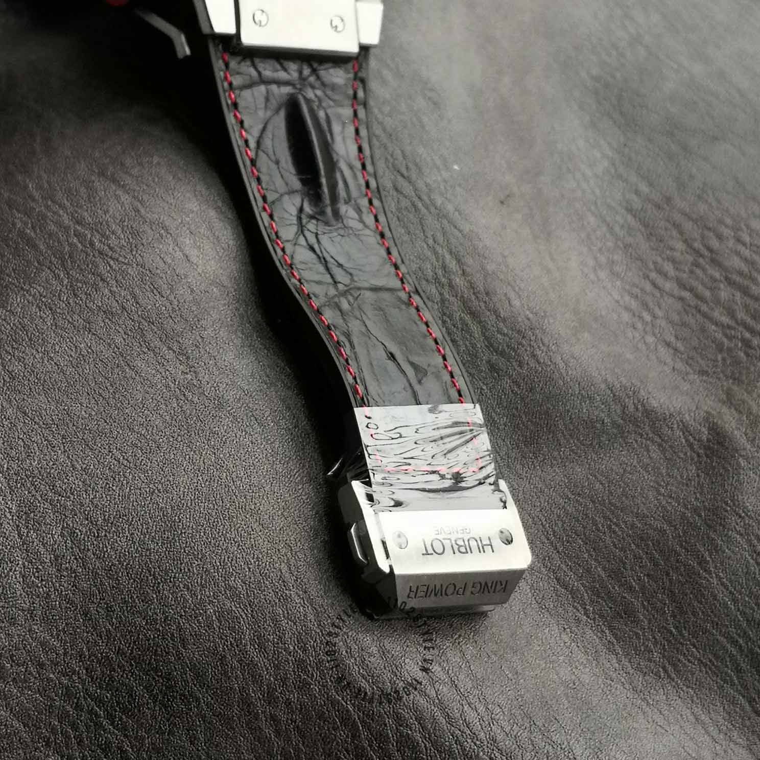 Đánh giá dây đeo của đồng hồ Hublot siêu cấp 1:1 Big Bang Ferrari 401.JQ.0585.NR