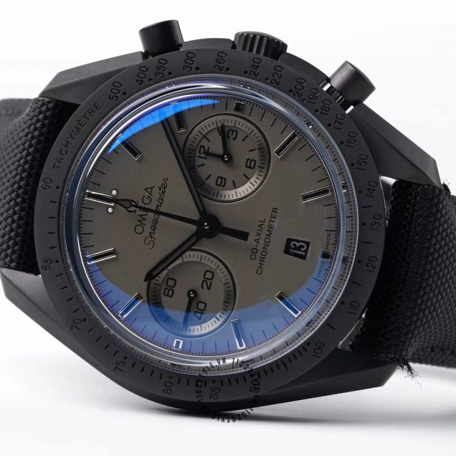 Mặt số đồng hồ ấn tượng của đồng hồ Omega Speedmaster 311.33.44.51.01.001 Moonwatch
