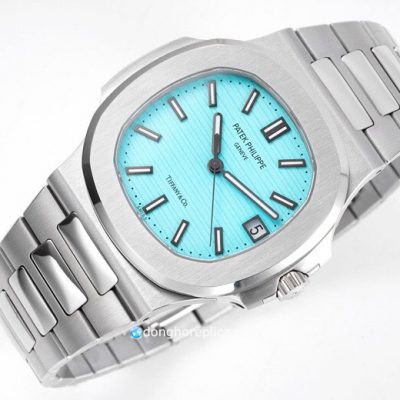 Mặt số ấn tượng trên Patek Philippe 1:1 Nautilus Ref. 5711 Tiffany & Co