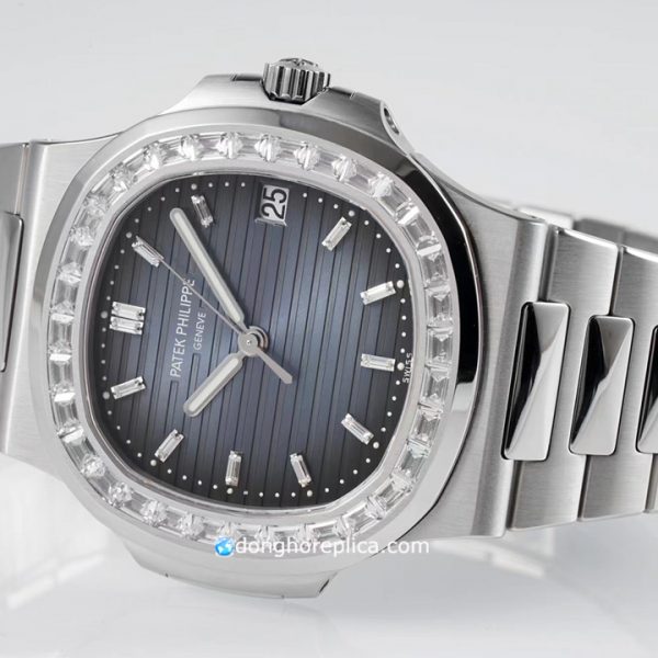 Bộ máy đồng hồ Patek Philippe Geneve Nautilus 5711 Blue Dial Diamond