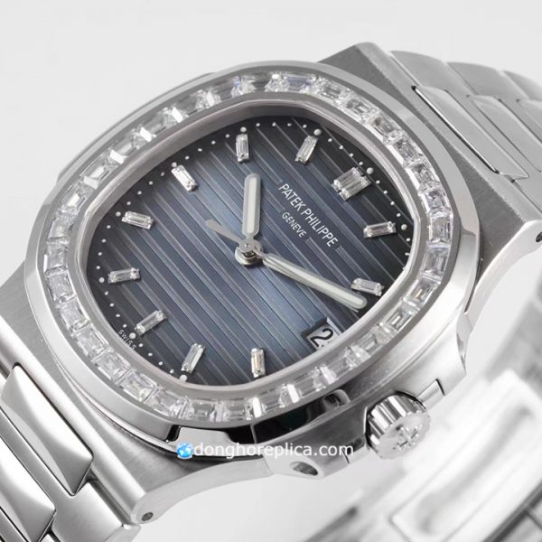 Tổng quan về thiết kế của đồng hồ Patek Philippe Geneve Nautilus 5711 Blue Dial Diamond