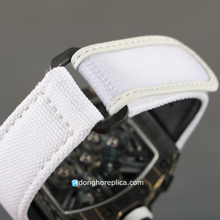 Dây đeo của mẫu đồng hồ Richard Mille Fake loại 1 giá tốt RM 012-01 Carbon