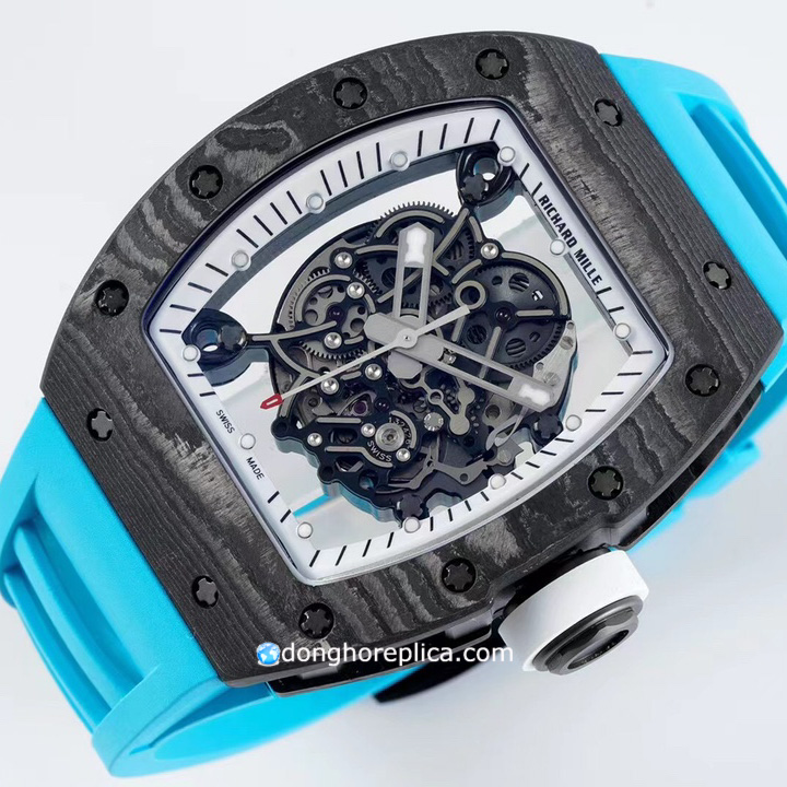 Richard Mille Tourbillon RM 055 TPT Carbon Blue Straps có độ hoàn thiện sát với bản hãng nhất