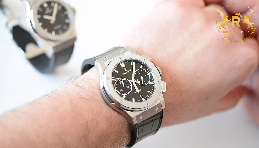 Cách chỉnh ngày đồng hồ Hublot