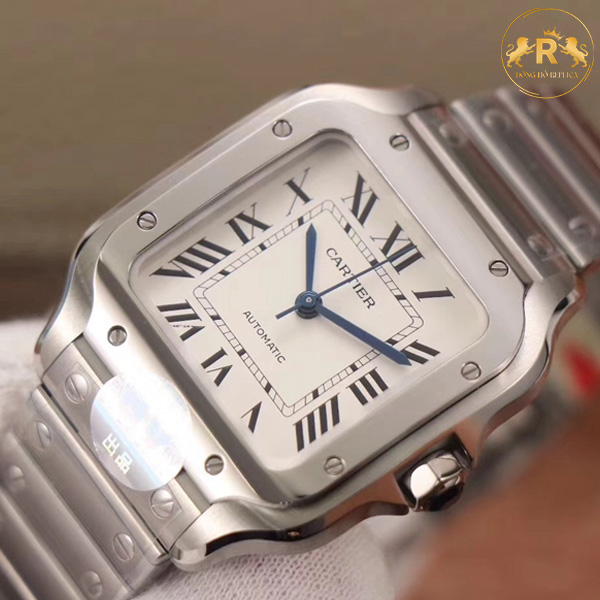 Mặt số của đồng hồ Cartier Rep vẫn mang phong cách cổ điển
