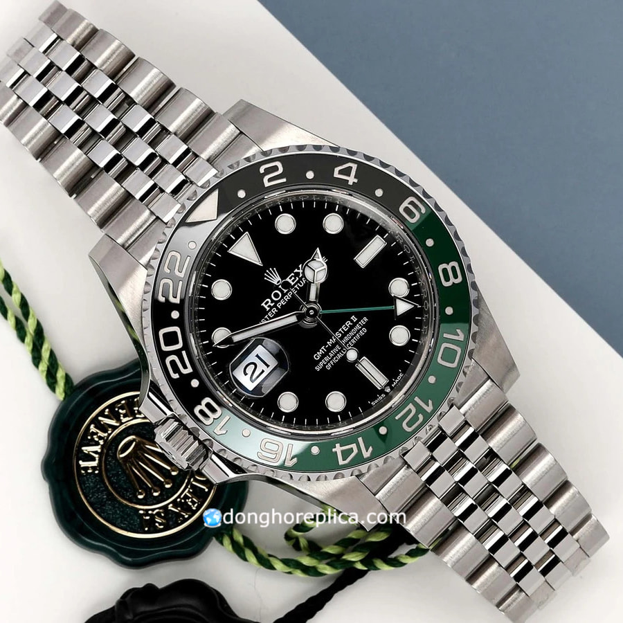 Đồng hồ Rolex GMT Master II Sprite Jubilee 126720VTNR là một lựa chọn phổ biến cho những người thành đạt