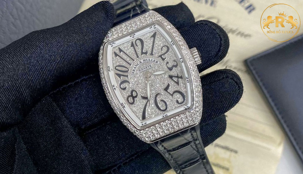 nh gi chi ti t ng h Franck Muller V32 sang tr ng hi n nay