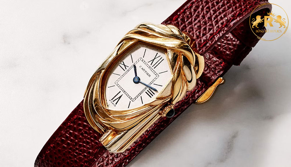 Vô tình va chạm có thể làm linh kiện đồng hồ Cartier hư hỏng